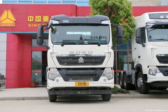 Магазины строительных материалов Использованный SinotruK HOWO T5G 340HP 8X4 7.37 Квадратный бетонный смеситель