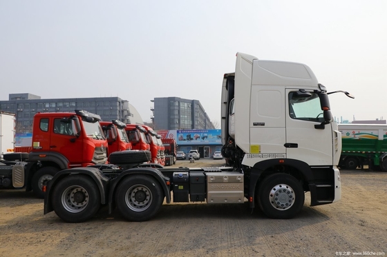 7100x2496x3958 мм Бутик HOWO HOWO T7H 6*4 Трактор с ручным окном