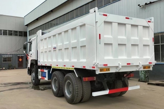 Правое рулевое управление Национальный тяжелый грузовик HOWOV7 6X4 440 л.с. Дамп-грузовик 5,8 м Специальный автомобиль