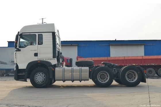 Транспортировка части груза упрощена с помощью тяжелого грузовика HOWO TX 430 л.с.