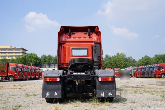 Циндао Jiefu JH6 460HP 6X4 AMT Автоматические тракторные грузовики с двумя номерами обратной смены
