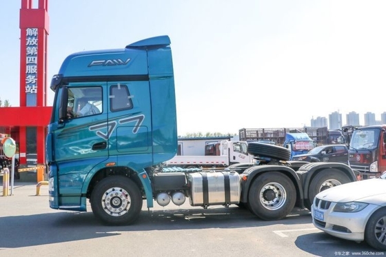 FAW Jiefang J7 LNG CHG 371 375HP 4*2 6*4 6*2 Грузовой трактор с максимальной скоростью 120 км/ч