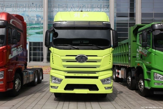 Бутик Подержанный грузовик FAW Jiefang J7 Тяжелый грузовик 560 л.с. 4х2 тракторный грузовик Выбор