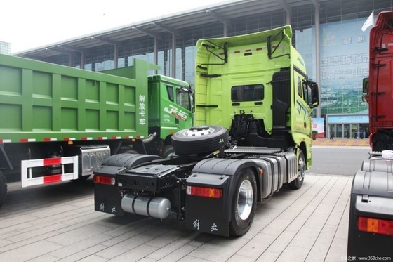 Бутик Подержанный грузовик FAW Jiefang J7 Тяжелый грузовик 560 л.с. 4х2 тракторный грузовик Выбор