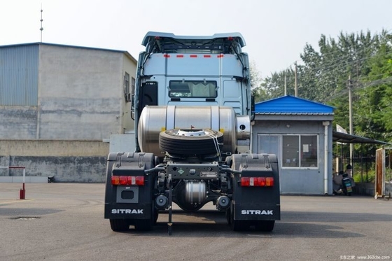 Использованный грузовик Тракторная головка Sinotruk SITRAK G7S 530 HP 6X4 LNG Автоматическая передача с медленной жидкостью