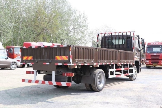 23 Hot Boutique Подержанные машины SINOTRUCK HOWo NX Средняя карта 220hp 4X2 6,75 м Штурмовик
