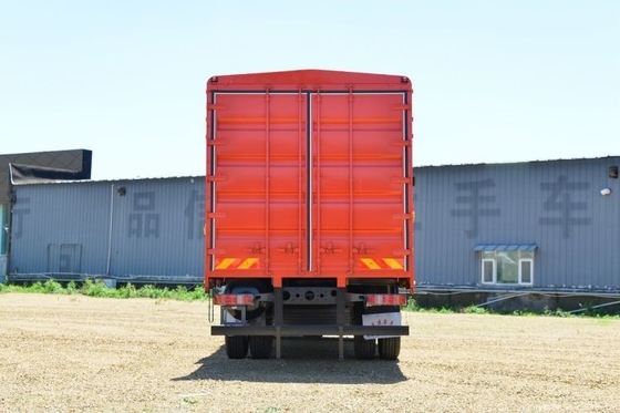 Подержанный Sinotruk SITRAK G5 Средний грузовик 240 л.с. 4х2 6,8 м Грузовик сетевого типа Доступный