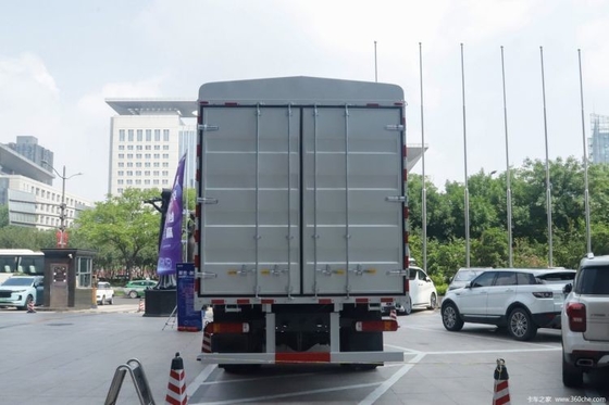 270 л.с. SINOTRUCK SITRAK G5S Luxury 4X2 6,8 м AMT Автоматическая трансмиссия